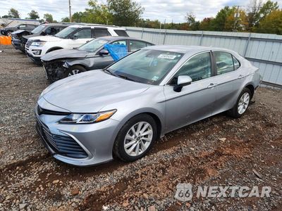 2022 TOYOTA CAMRY LE 4T1C11AK0NU637482 - główne zdjęcie licytacji z USA - miniatura