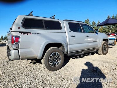 Trzecie zdjęcie samochodu z tyłu: 2021 TOYOTA TACOMA TRD SPORT VIN:5TFAZ5CN2MX117302 - miniatura