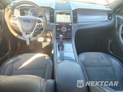 Zdjęcie 8 z 12 samochodu: 2018 FORD TAURUS SHO VIN:1FAHP2KT0JG132370 - miniatura