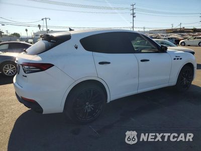 Trzecie zdjęcie samochodu z tyłu: 2022 MASERATI LEVANTE BASE VIN:ZN661XUA2NX392866 - miniatura