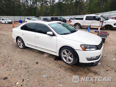 Czwarte zdjęcie samochodu z boku: 2015 VOLKSWAGEN PASSAT SEL VIN:1VWCT7A33FC002156 - miniatura