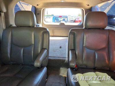Zdjęcie 10 z 13 samochodu: 2006 CHEVROLET SUBURBAN K1500 VIN:3GNFK16Z46G116846 - miniatura
