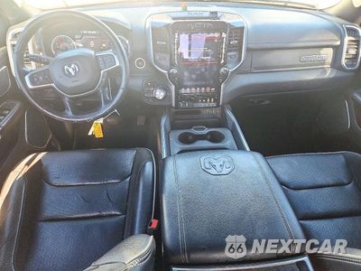 Zdjęcie 8 z 12 samochodu: 2020 RAM 1500 LARAMIE VIN:1C6SRFJTXLN239645 - miniatura