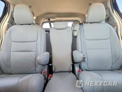 Zdjęcie 10 z 14 samochodu: 2019 TOYOTA SIENNA XLE 8-PASSENGER VIN:5TDYZ3DC8KS985095 - miniatura