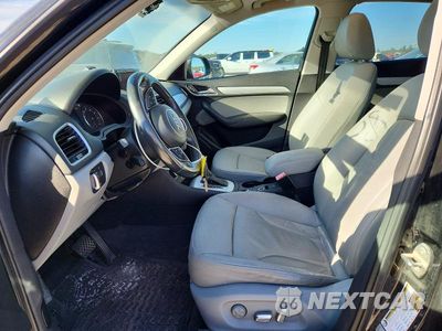 Zdjęcie 7 z 12 samochodu: 2017 AUDI Q3 PREMIUM VIN:WA1BCCFS1HR015019 - miniatura