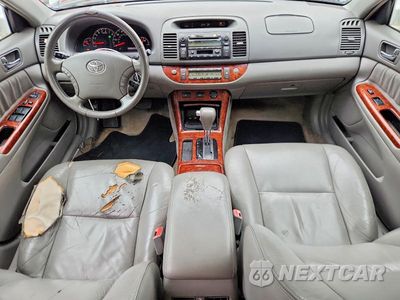 Zdjęcie 8 z 12 samochodu: 2005 TOYOTA CAMRY XLE VIN:4T1BE30K65U386707 - miniatura