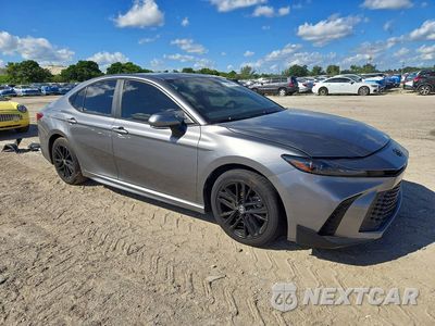 Czwarte zdjęcie samochodu z boku: 2025 TOYOTA CAMRY SE VIN:4T1DAACK6SU572019 - miniatura