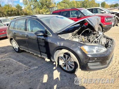 Czwarte zdjęcie samochodu z boku: 2017 VOLKSWAGEN GOLF SPORTWAGEN S VIN:3VW017AU6HM526534 - miniatura