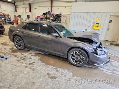 Czwarte zdjęcie samochodu z boku: 2015 CHRYSLER 300 S VIN:2C3CCAGG0FH831410 - miniatura