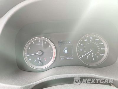 Zdjęcie 9 z 13 samochodu: 2017 HYUNDAI TUCSON SE PLUS VIN:KM8J33A41HU426357 - miniatura
