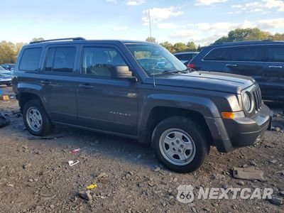 Czwarte zdjęcie samochodu z boku: 2017 JEEP PATRIOT SPORT VIN:1C4NJRBB7HD150875 - miniatura
