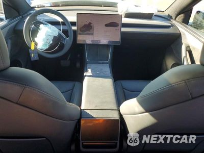 Zdjęcie 8 z 12 samochodu: 2026 TESLA MODEL Y VIN:7SAYGDED4TF613068 - miniatura