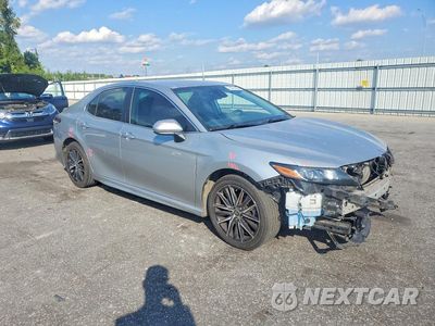 Czwarte zdjęcie samochodu z boku: 2021 TOYOTA CAMRY SE VIN:4T1G11AK3MU472835 - miniatura