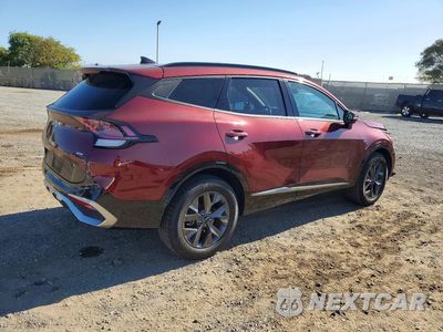 Trzecie zdjęcie samochodu z tyłu: 2023 KIA SPORTAGE SX PRESTIGE VIN:KNDPXCAG1P7019519 - miniatura