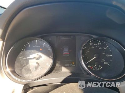 Zdjęcie 9 z 13 samochodu: 2018 NISSAN ROGUE SPORT SV VIN:JN1BJ1CP1JW157977 - miniatura