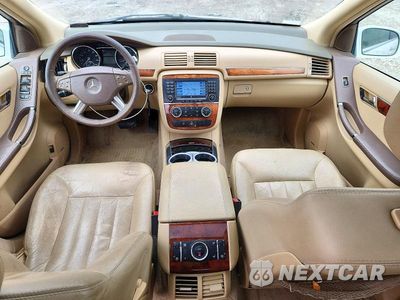 Zdjęcie 8 z 13 samochodu: 2006 MERCEDES-BENZ R 350 VIN:4JGCB65E56A021875 - miniatura