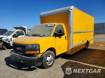 2022 GMC SAVANA BOX TRUCK 7GZ37TC78NN010694 - główne zdjęcie licytacji z USA - miniatura