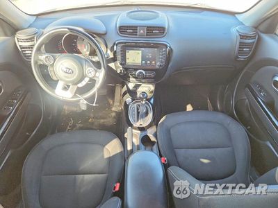 Zdjęcie 8 z 12 samochodu: 2017 KIA SOUL + VIN:KNDJP3A56H7423566 - miniatura