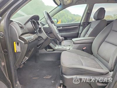 Zdjęcie 7 z 13 samochodu: 2011 KIA SORENTO LX VIN:5XYKTCA10BG141771 - miniatura