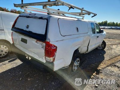 Trzecie zdjęcie samochodu z tyłu: 2017 TOYOTA TACOMA SR VIN:5TFRX5GN5HX089228 - miniatura