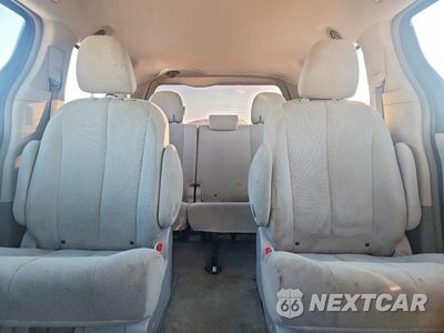 Zdjęcie 10 z 13 samochodu: 2013 TOYOTA SIENNA L 7-PASSENGER VIN:5TDZK3DC8DS400012 - miniatura