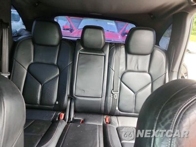 Zdjęcie 10 z 13 samochodu: 2011 PORSCHE CAYENNE S HYBRID VIN:WP1AE2A25BLA94474 - miniatura