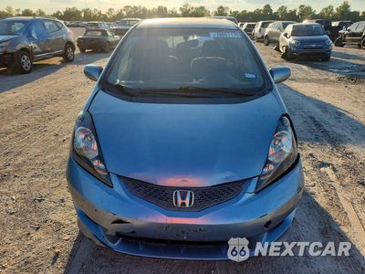 Piąte zdjęcie samochodu w środku: 2011 HONDA FIT SPORT VIN:JHMGE8H55BC024499 - miniatura