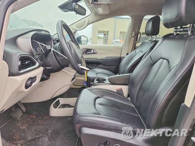Zdjęcie 7 z 13 samochodu: 2024 CHRYSLER PACIFICA TOURING L VIN:2C4RC1BG5RR167553 - miniatura
