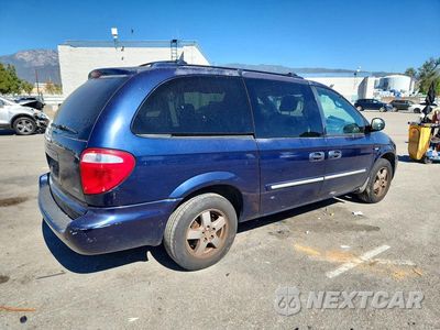 Trzecie zdjęcie samochodu z tyłu: 2004 DODGE GRAND CARAVAN SXT VIN:2D4GP44L74R519759 - miniatura