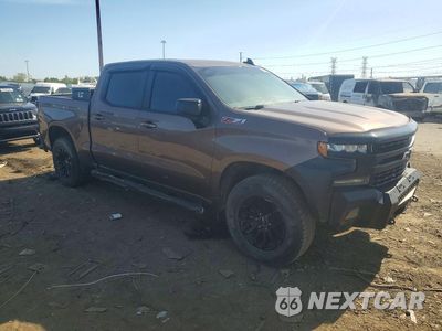 Czwarte zdjęcie samochodu z boku: 2019 CHEVROLET SILVERADO K1500 RST VIN:3GCUYEED0KG214259 - miniatura
