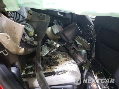 Zdjęcie 11 z 13 samochodu: 2020 FORD ESCAPE SE VIN:1FMCU9G61LUC25519 - miniatura