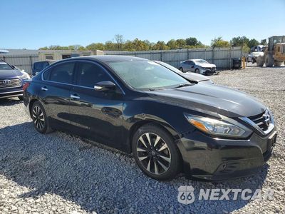 Czwarte zdjęcie samochodu z boku: 2018 NISSAN ALTIMA 2.5 SL VIN:1N4AL3AP4JC249464 - miniatura