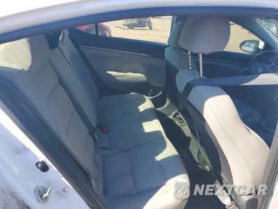 Zdjęcie 10 z 12 samochodu: 2017 HYUNDAI ELANTRA SE VIN:5NPD74LF8HH196501 - miniatura