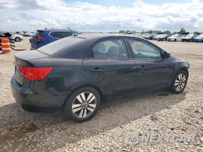Trzecie zdjęcie samochodu z tyłu: 2013 KIA FORTE EX VIN:KNAFU4A24D5732255 - miniatura