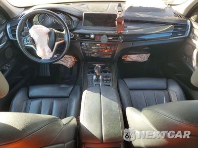 Zdjęcie 8 z 13 samochodu: 2015 BMW X5 XDRIVE50I VIN:5UXKR6C54F0J75528 - miniatura
