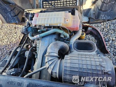 Zdjęcie 11 z 14 samochodu: 2018 VOLVO VNL SEMI TRUCK VIN:4V4NC9EH8JN999508 - miniatura