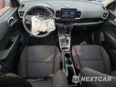 Zdjęcie 8 z 14 samochodu: 2021 HYUNDAI VENUE SE VIN:KMHRB8A37MU063972 - miniatura