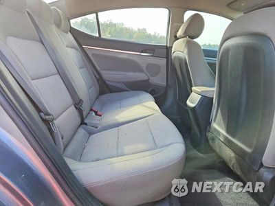 Zdjęcie 10 z 12 samochodu: 2019 HYUNDAI ELANTRA SEL VIN:5NPD84LF7KH465382 - miniatura