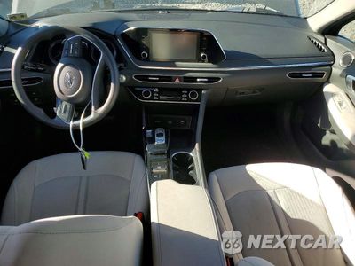 Zdjęcie 8 z 13 samochodu: 2021 HYUNDAI SONATA HYBRID BLUE VIN:KMHL24JJXMA036408 - miniatura