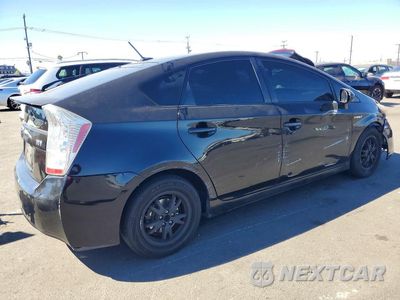Trzecie zdjęcie samochodu z tyłu: 2011 TOYOTA PRIUS THREE VIN:JTDKN3DU5B1455397 - miniatura