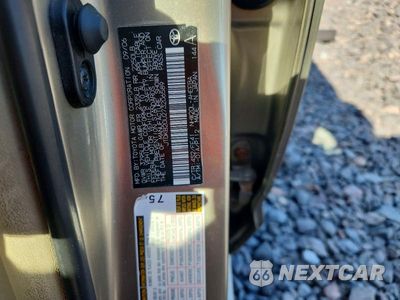 Zdjęcie 12 z 12 samochodu: 2007 TOYOTA PRIUS BASE VIN:JTDKB20U273206589 - miniatura