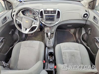 Zdjęcie 8 z 12 samochodu: 2019 CHEVROLET SONIC VIN:1G1JG6SB5K4131673 - miniatura