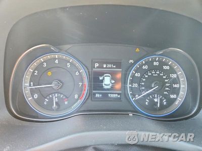 Zdjęcie 9 z 12 samochodu: 2020 HYUNDAI KONA SE VIN:KM8K12AA6LU544181 - miniatura