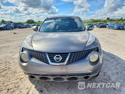 Piąte zdjęcie samochodu w środku: 2012 NISSAN JUKE S VIN:JN8AF5MV9CT110560 - miniatura