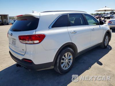 Trzecie zdjęcie samochodu z tyłu: 2017 KIA SORENTO LX VIN:5XYPG4A35HG247417 - miniatura