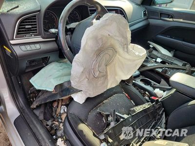 Zdjęcie 8 z 13 samochodu: 2017 HYUNDAI ELANTRA VALUE EDITION VIN:KMHD84LF0HU261307 - miniatura