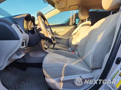 Zdjęcie 7 z 13 samochodu: 2011 TOYOTA COROLLA LE VIN:2T1BU4EE3BC587876 - miniatura