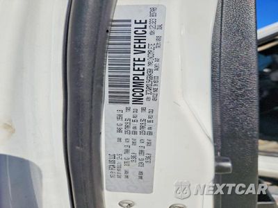 Zdjęcie 11 z 13 samochodu: 2017 RAM 5500 VIN:3C7WRMDL5HG604360 - miniatura