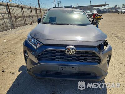 Piąte zdjęcie samochodu w środku: 2020 TOYOTA RAV4 XLE VIN:2T3W1RFV1LW076888 - miniatura