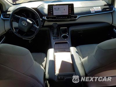Zdjęcie 8 z 13 samochodu: 2023 TOYOTA SIENNA LE VIN:5TDKRKEC7PS178749 - miniatura
